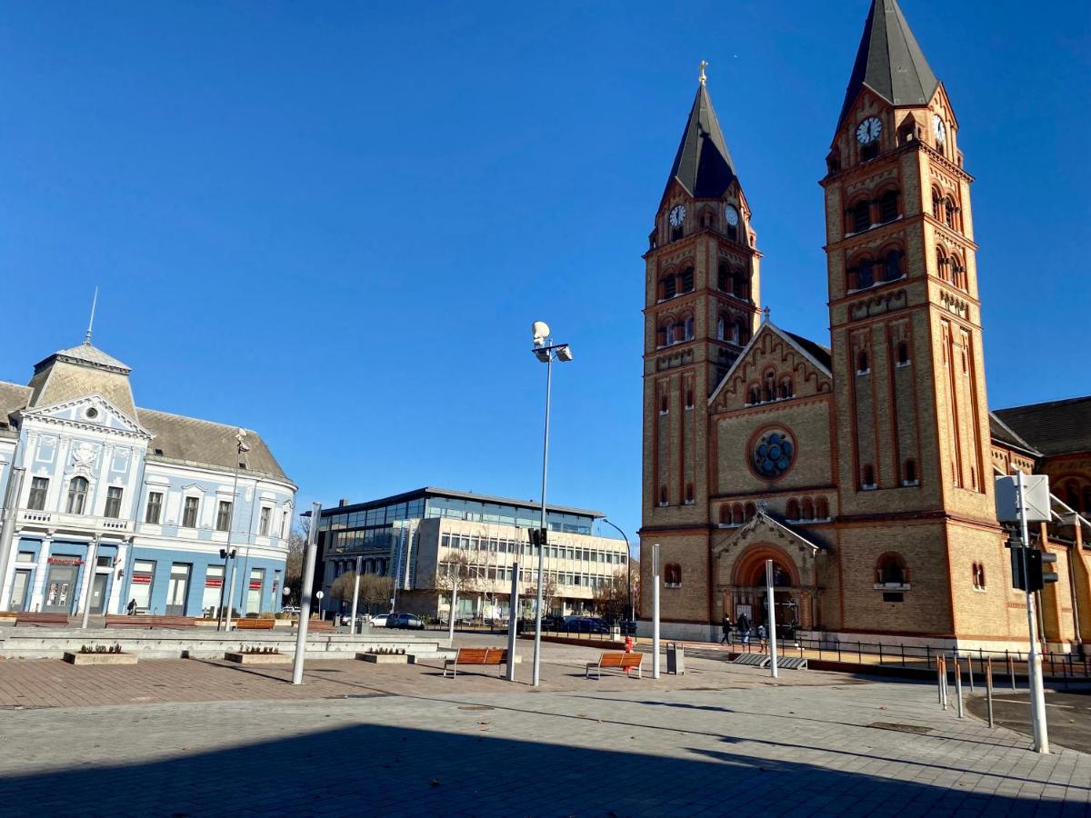 Zrinyi With Free Parking Apartment Nyiregyhaza