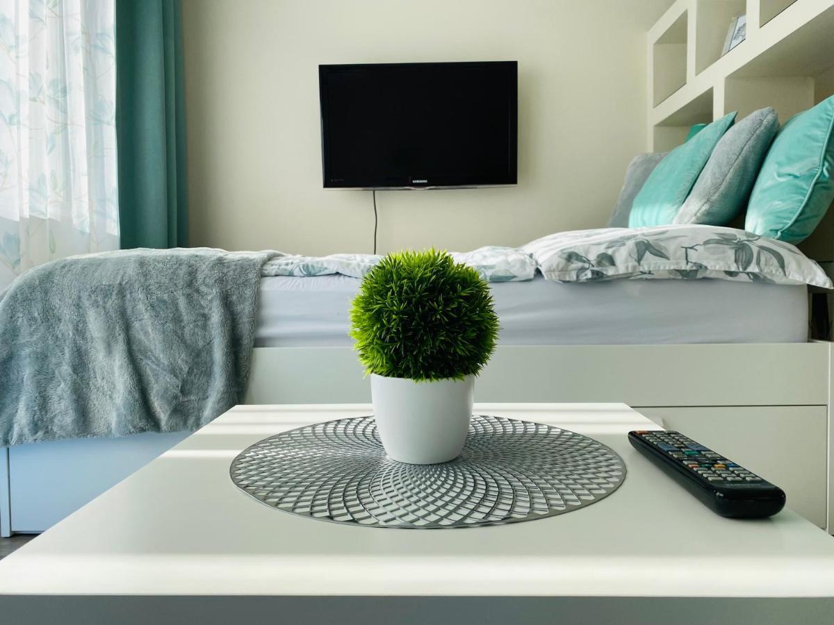 Zrinyi With Free Parking Apartment