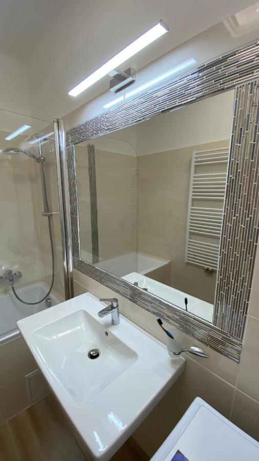 Zrinyi With Free Parking Apartment Nyiregyhaza